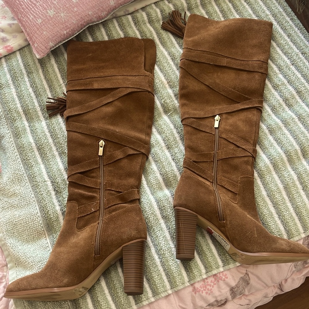 Brown suede boots from Saks fifth ave. Size 7 women’s